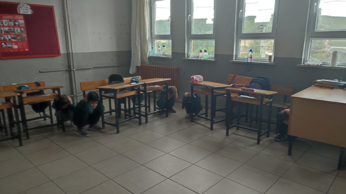 Okulumuzda Deprem Tatbikatı Gerçekleştirildi